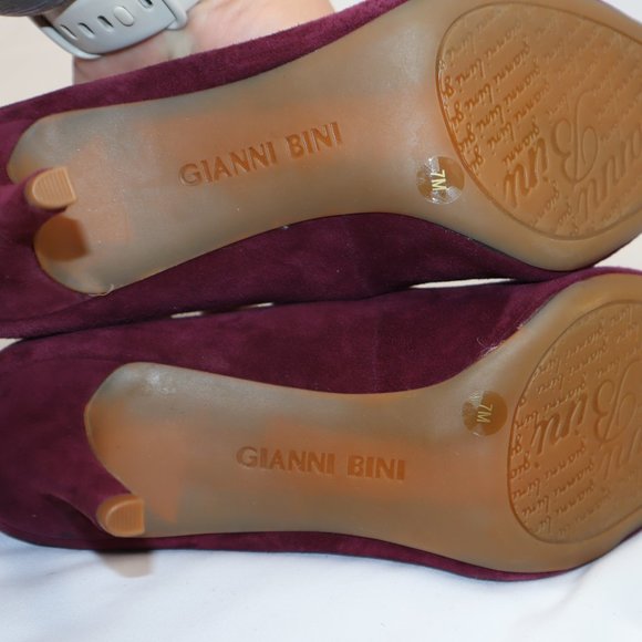 Gianni Bini Maroon Suede Pointed Heels Pumps Women's Size 7-NWOT - Picture 5 of 8